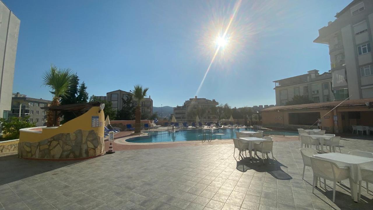 Oya Family Suites Kusadasi Exterior photo