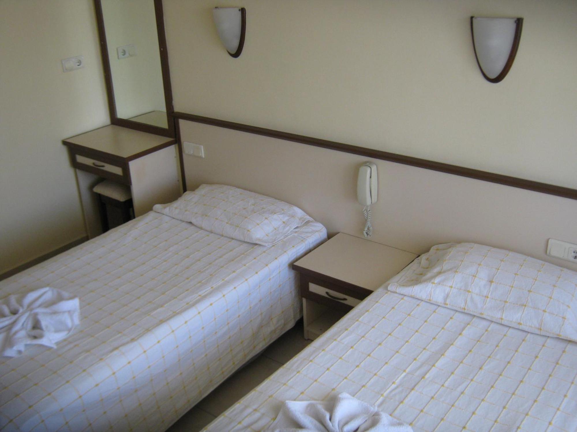 Oya Family Suites Kusadasi Exterior photo