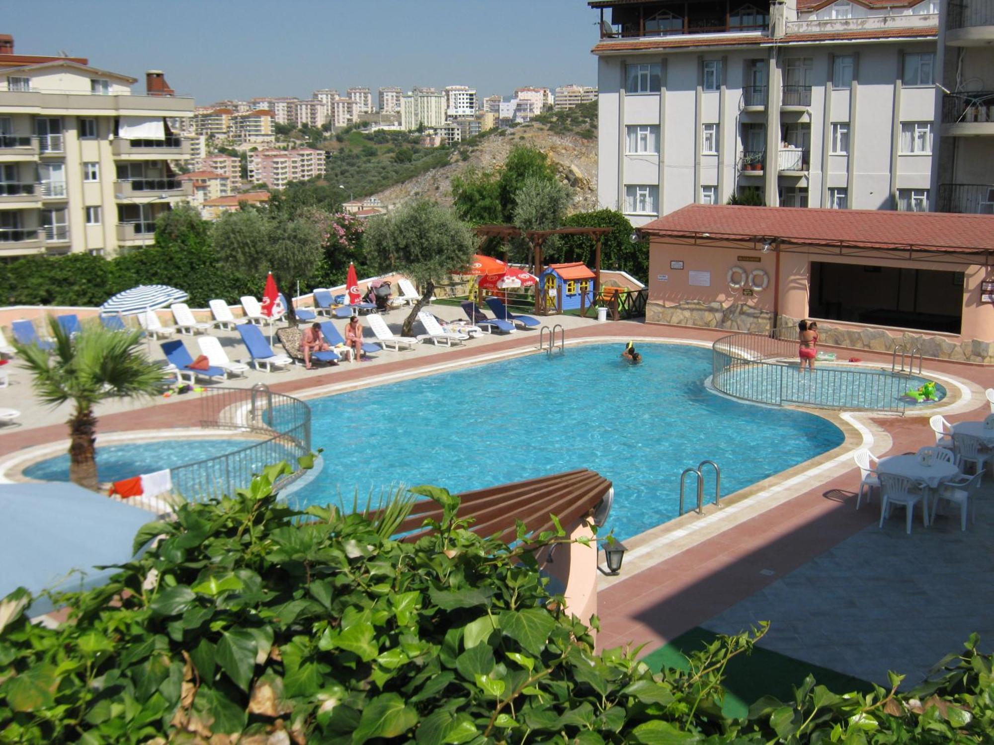 Oya Family Suites Kusadasi Exterior photo