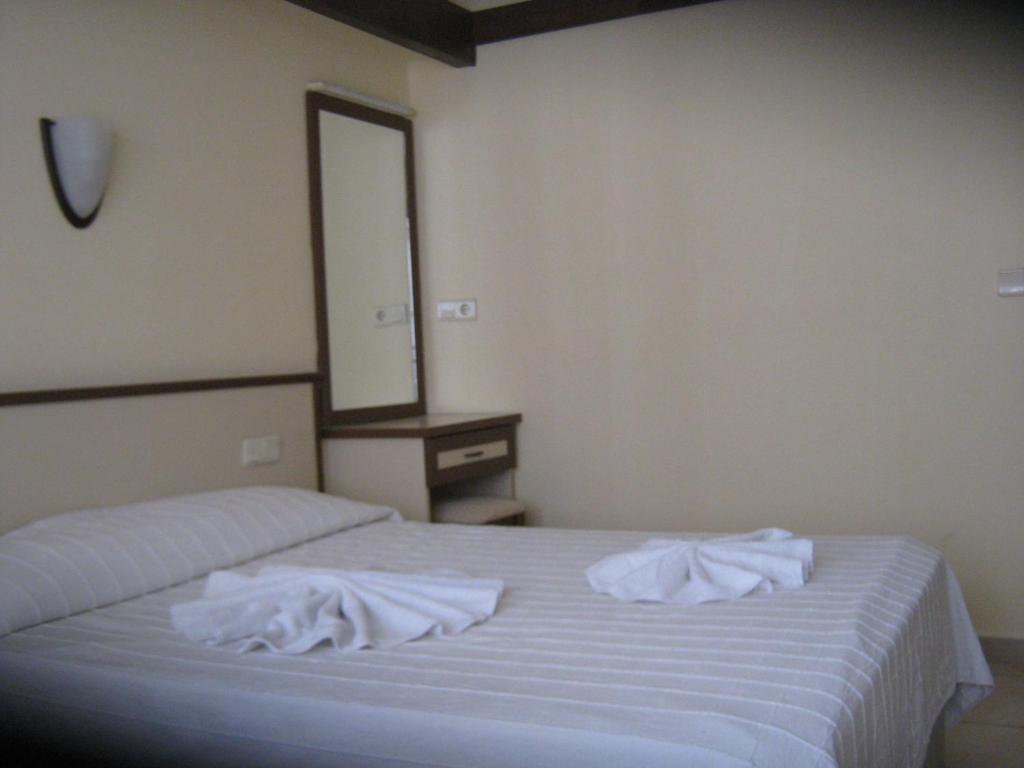 Oya Family Suites Kusadasi Room photo