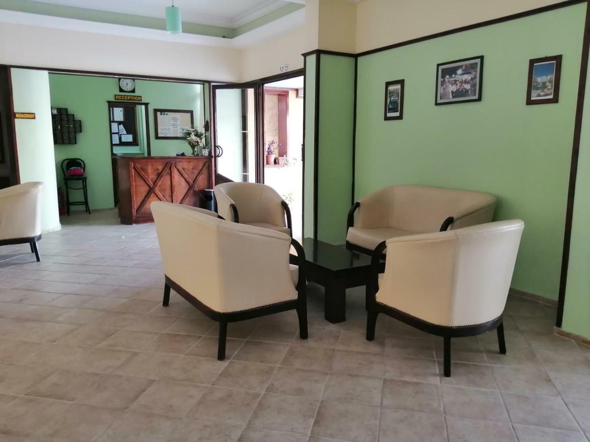 Oya Family Suites Kusadasi Exterior photo